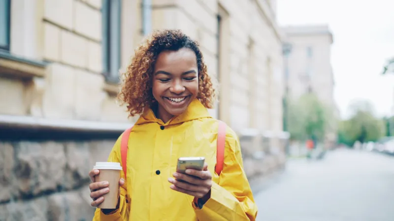 What Your Mid-Week Texts Actually Reveal About Who Your Real Friends Are