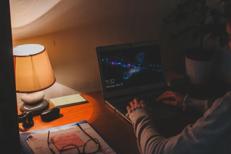 Night Owl Nation: The Secret Productivity Lives of People Who Come Alive After Midnight